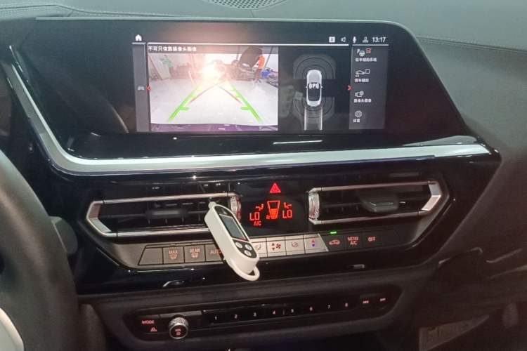 Used BMW Z4 2023 sDrive 25i M Sport Package Audio And AC Panel
