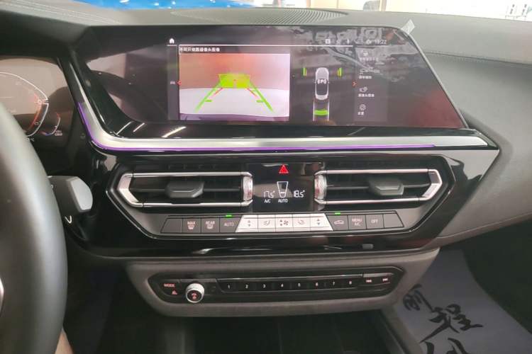 Used BMW Z4 2023 sDrive 25i M Sport Package Audio And AC Panel