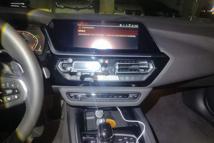 Used BMW Z4 2023 sDrive 25i M Sport Package Audio And AC Panel