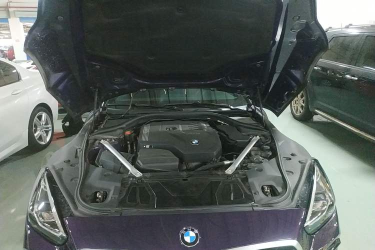 Used BMW Z4 2023 sDrive 25i M Sport Package Engine Bay