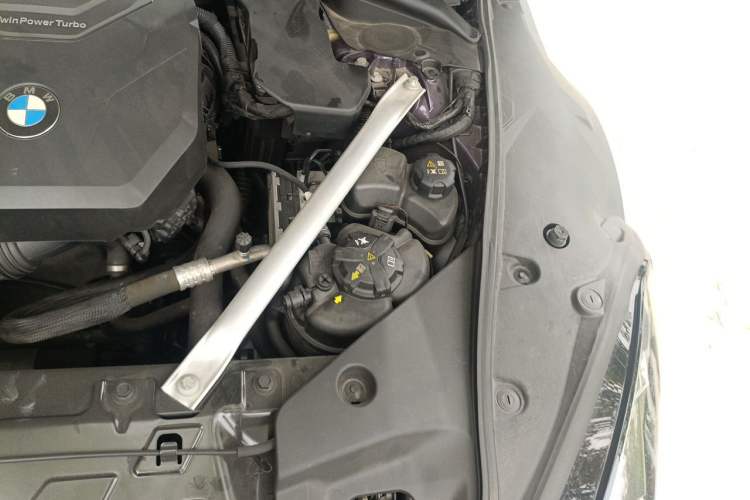 Used BMW Z4 2023 sDrive 25i M Sport Night Edition package Engine Bay Left
