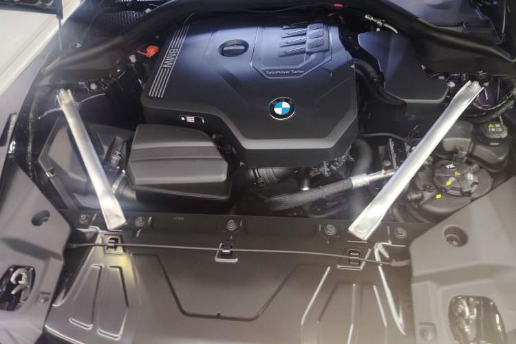 Used BMW Z4 2023 sDrive 25i M Sport Package Engine Bay