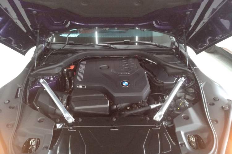 Used BMW Z4 2023 sDrive 25i M Sport Night Edition package Engine Bay