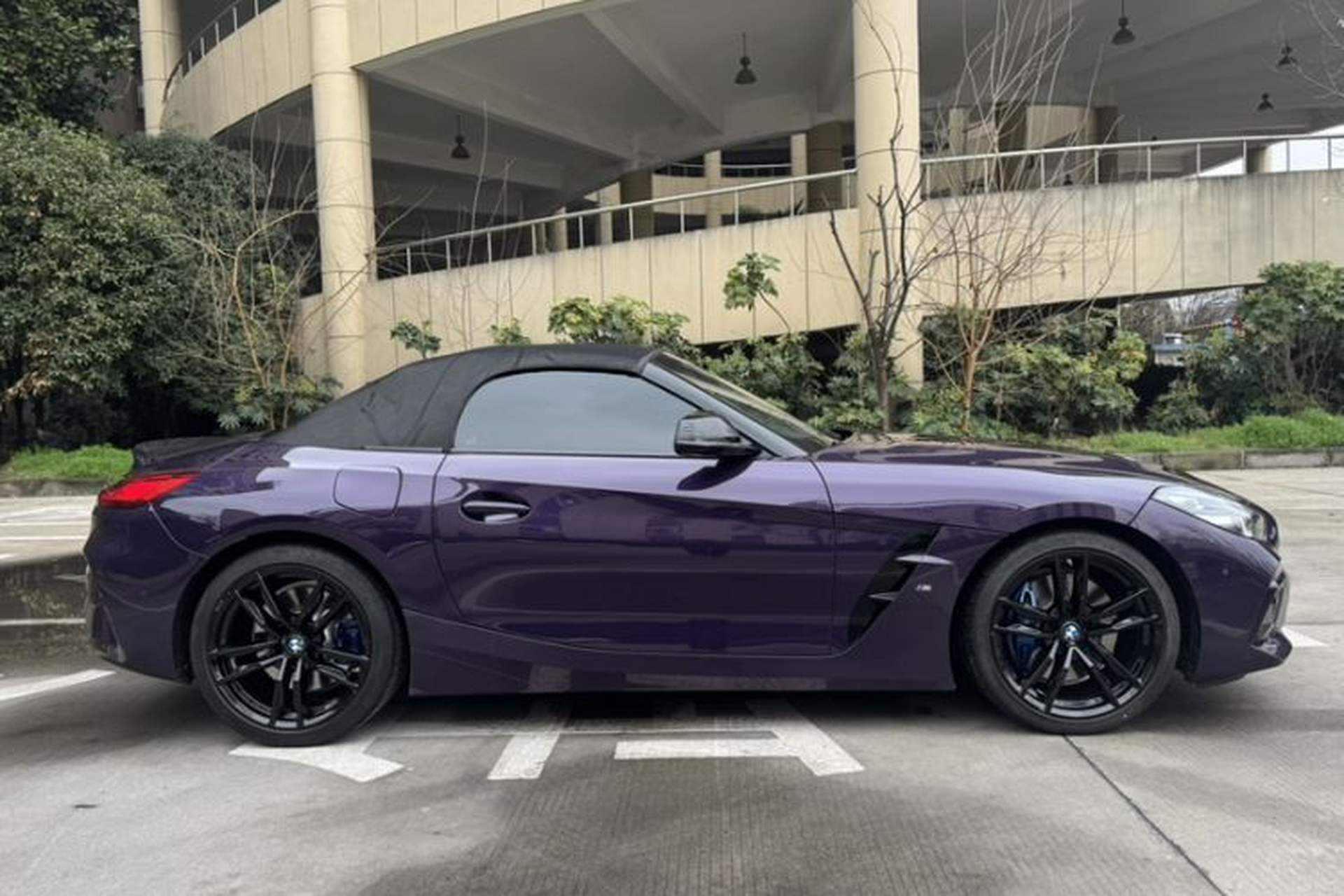 Used BMW Z4 2023 sDrive 25i M Sport Night Edition package Exterior 4