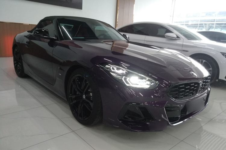 Used BMW Z4 2023 sDrive 25i M Sport Night Edition package Front Right 45 Deg