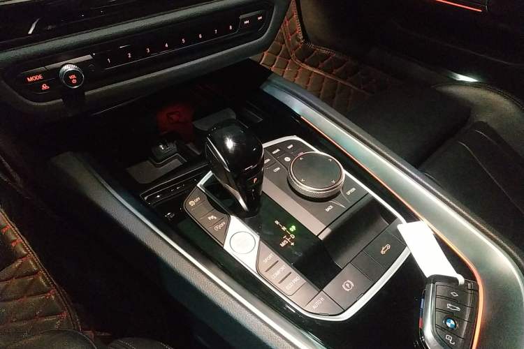 Used BMW Z4 2023 sDrive 25i M Sport Package Gear Lever