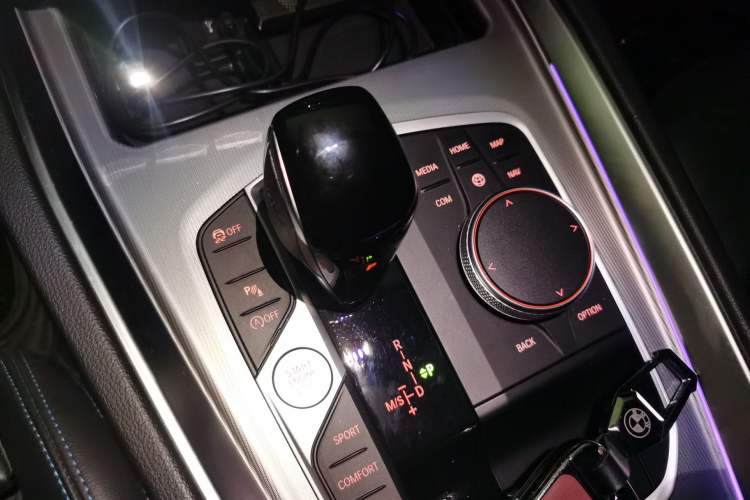 Used BMW Z4 2023 sDrive 25i M Sport Night Edition package Gear Lever