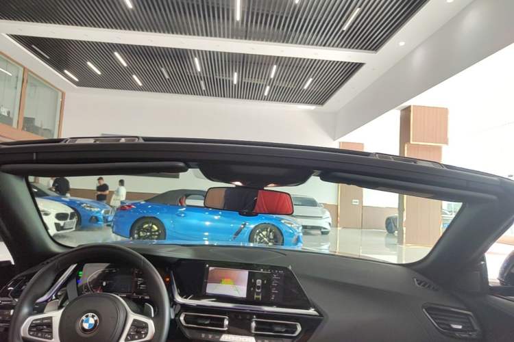 Used BMW Z4 2023 sDrive 25i M Sport Package Headliner