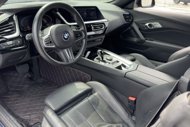 Used BMW Z4 2023 sDrive 25i M Sport Package Interior 1