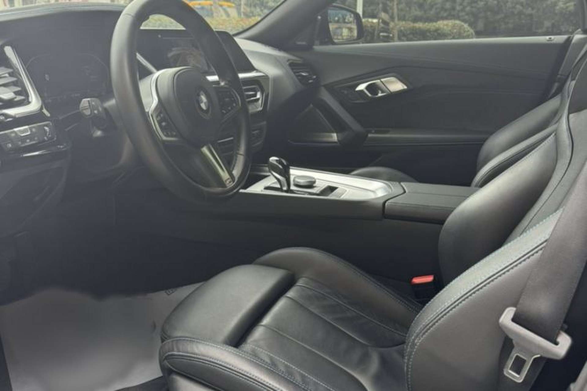 Used BMW Z4 2023 sDrive 25i M Sport Night Edition package Interior 2