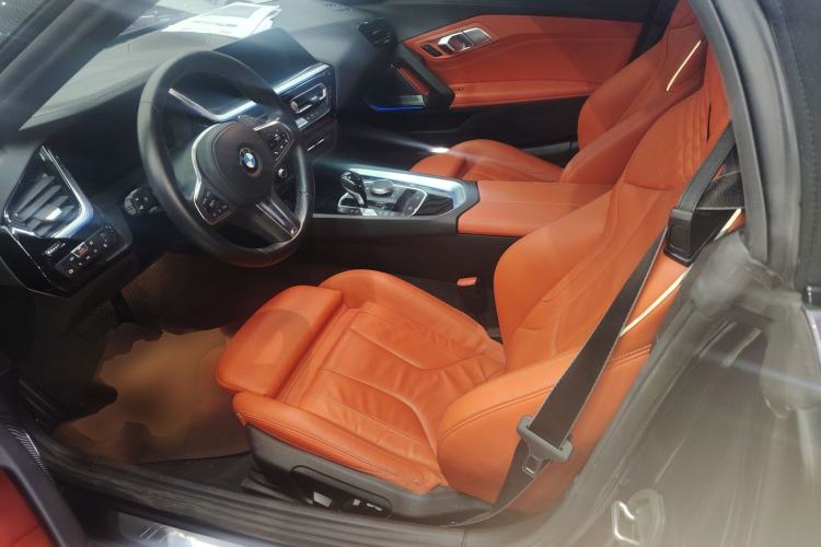 Used BMW Z4 2023 sDrive 25i M Sport Package Interior 4
