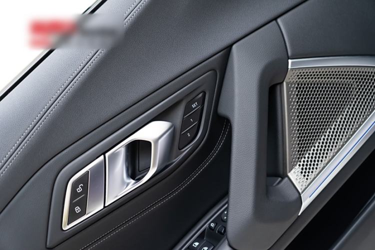 Used BMW Z4 2023 sDrive 25i M Sport Package Interior 6