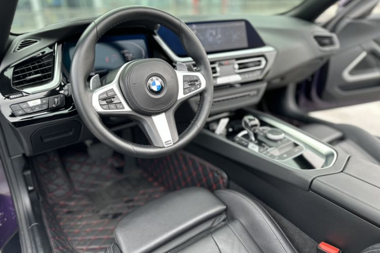 Used BMW Z4 2023 sDrive 25i M Sport Package Interior 8