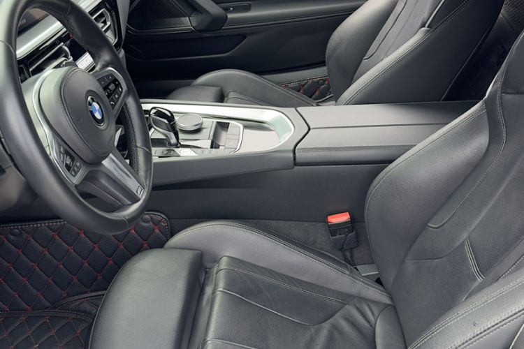 Used BMW Z4 2023 sDrive 25i M Sport Package Interior 9