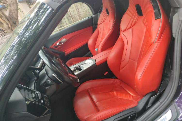 Used BMW Z4 2023 sDrive 25i M Sport Night Edition package Left Front Seat