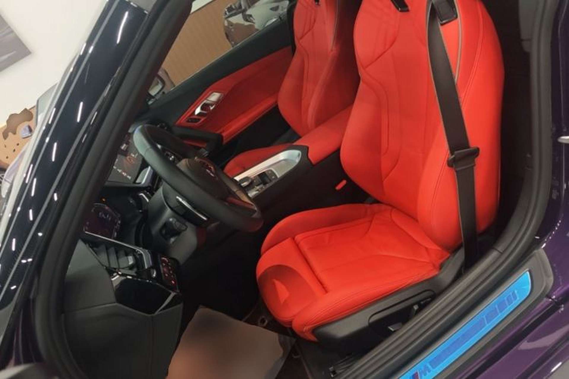 Used BMW Z4 2023 sDrive 25i M Sport Night Edition package Left Front Seat