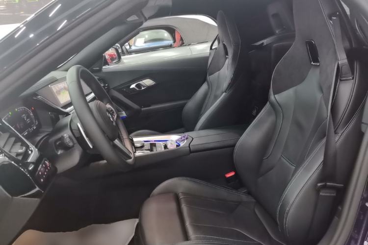 Used BMW Z4 2023 sDrive 25i M Sport Package Left Front Seat