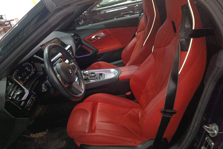 Used BMW Z4 2023 sDrive 25i M Sport Night Edition package Left Front Seat