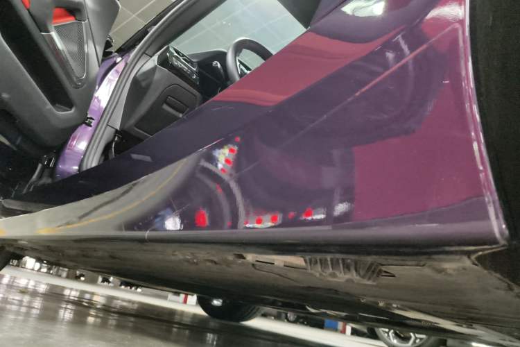 Used BMW Z4 2023 sDrive 25i M Sport Package Left Side Sill