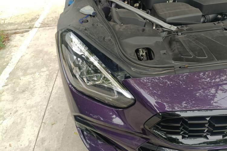Used BMW Z4 2023 sDrive 25i M Sport Night Edition package Right Front Headlight