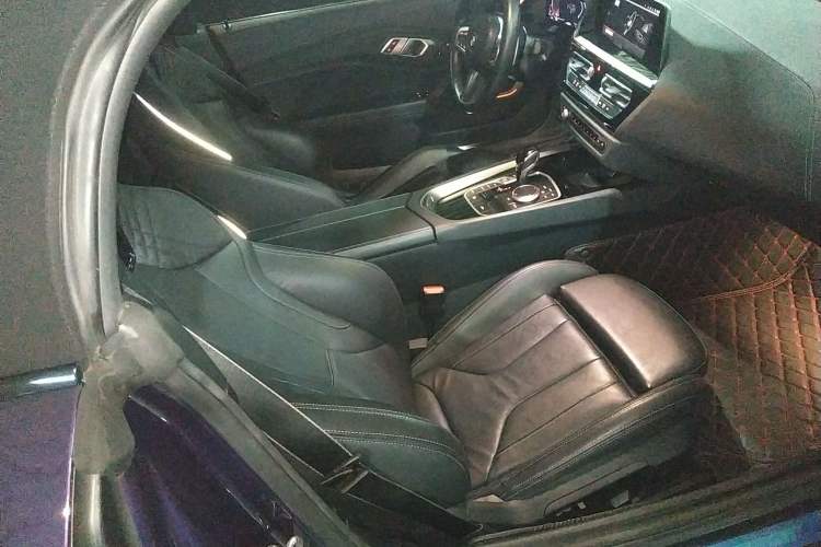Used BMW Z4 2023 sDrive 25i M Sport Package Right Front Seat