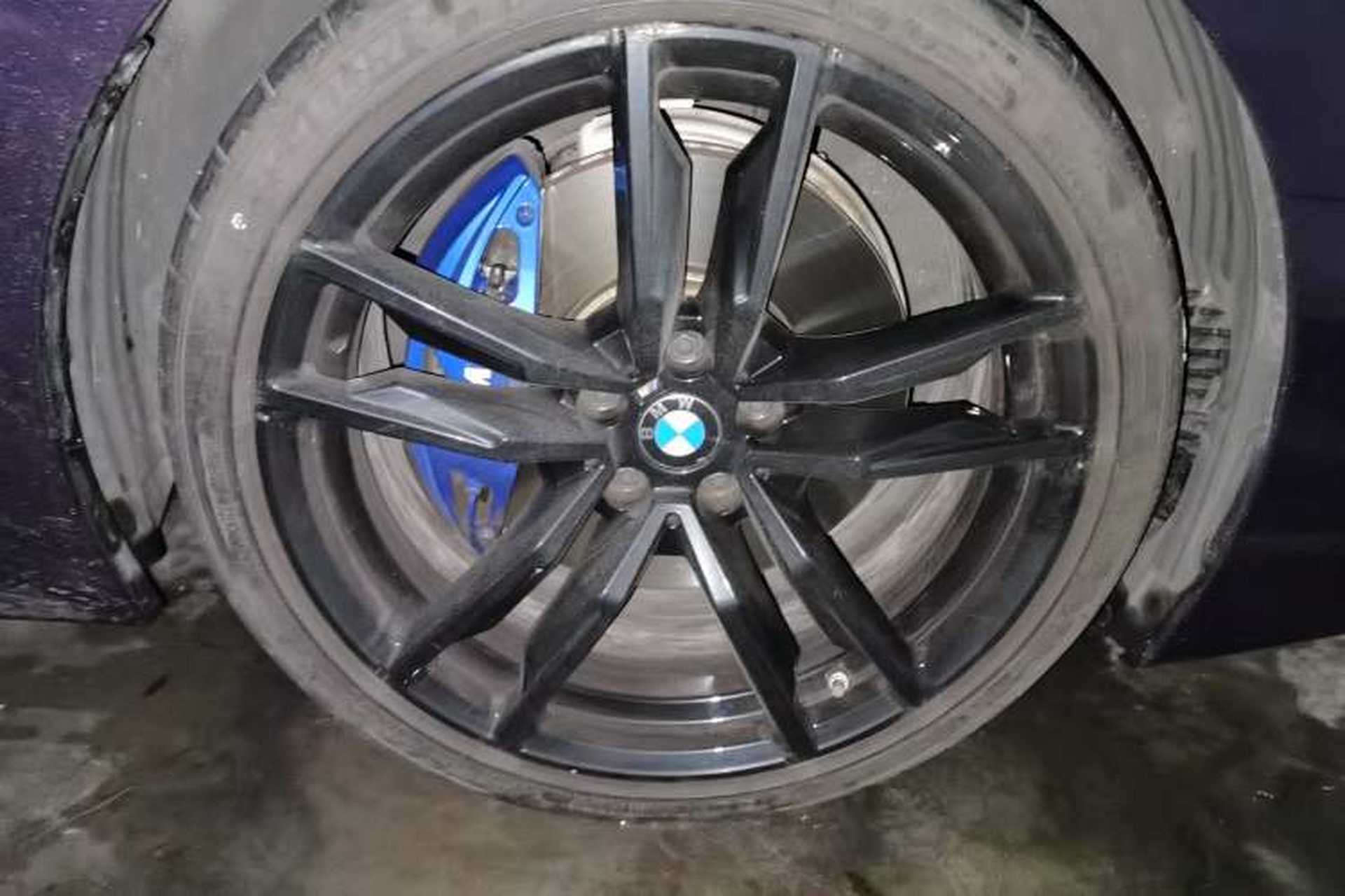 Used BMW Z4 2023 sDrive 25i M Sport Night Edition package Right Front Wheel Hub
