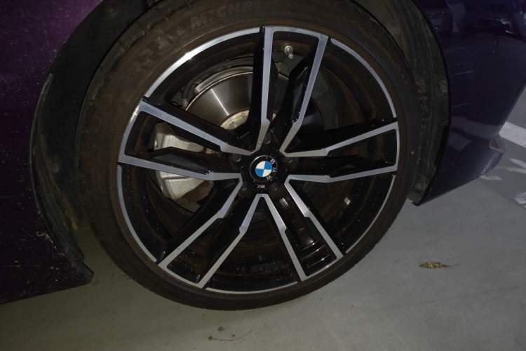 Used BMW Z4 2023 sDrive 25i M Sport Package Right Front Wheel Hub