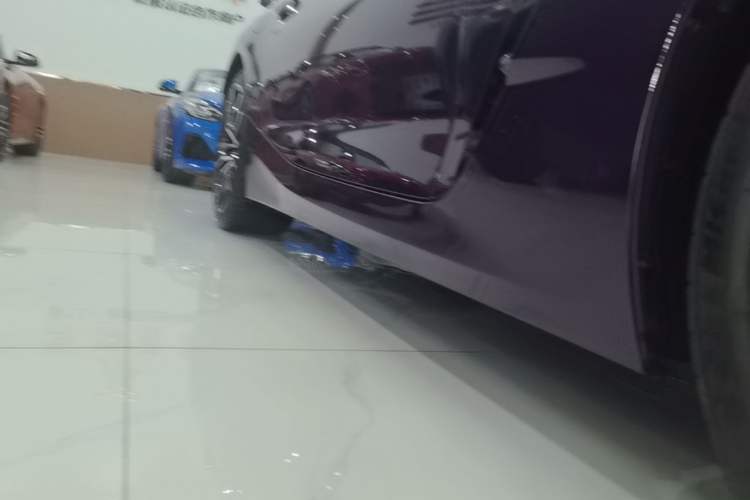 Used BMW Z4 2023 sDrive 25i M Sport Package Right Side Sill