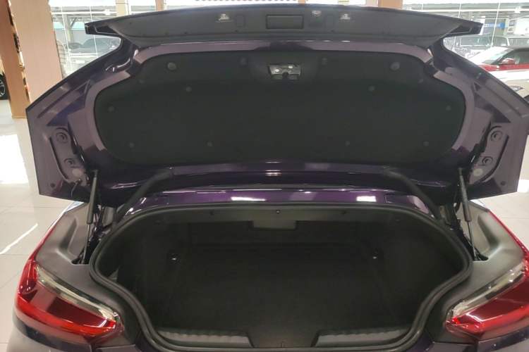 Used BMW Z4 2023 sDrive 25i M Sport Package Trunk