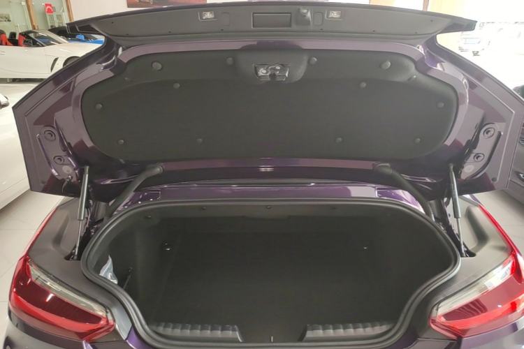 Used BMW Z4 2023 sDrive 25i M Sport Package Trunk