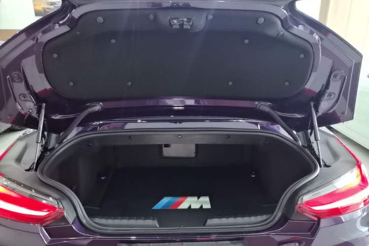 Used BMW Z4 2023 sDrive 25i M Sport Package Trunk
