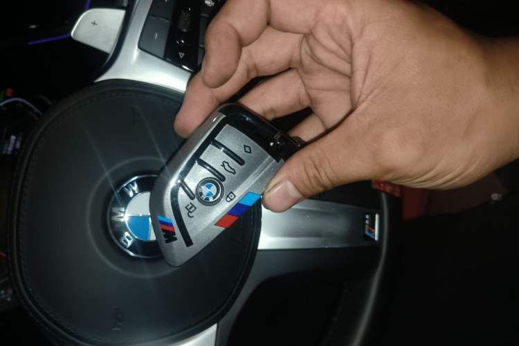Used BMW Z4 2023 sDrive 25i M Sport Package Vehicle Key