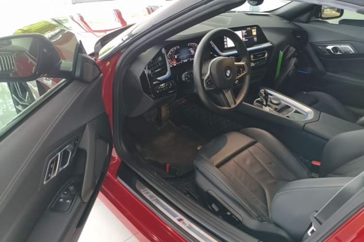 Used BMW Z4 2023 sDrive 25i M Sport Package Driver Seat