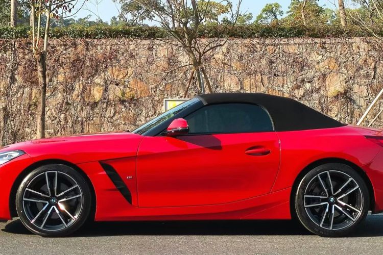 Used BMW Z4 2023 sDrive 25i M Sport Package Exterior 8
