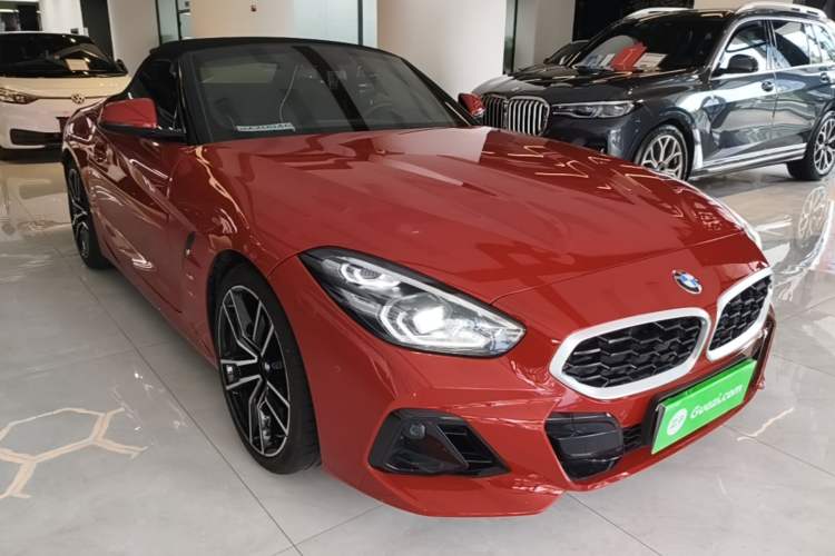 Used BMW Z4 2023 sDrive 25i M Sport Package Front Right 45 Deg