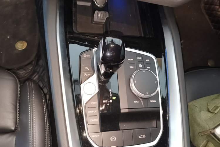 Used BMW Z4 2023 sDrive 25i M Sport Package Gear Lever