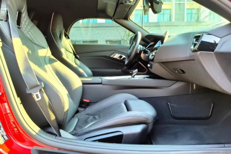 Used BMW Z4 2023 sDrive 25i M Sport Package Interior 5