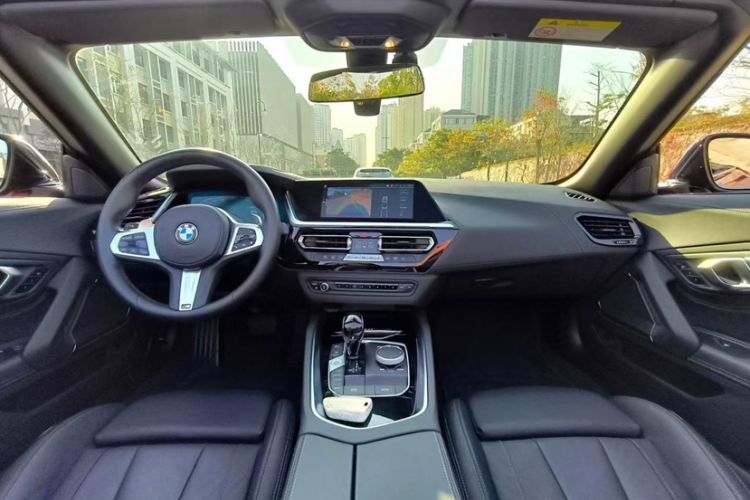 Used BMW Z4 2023 sDrive 25i M Sport Package Interior 7