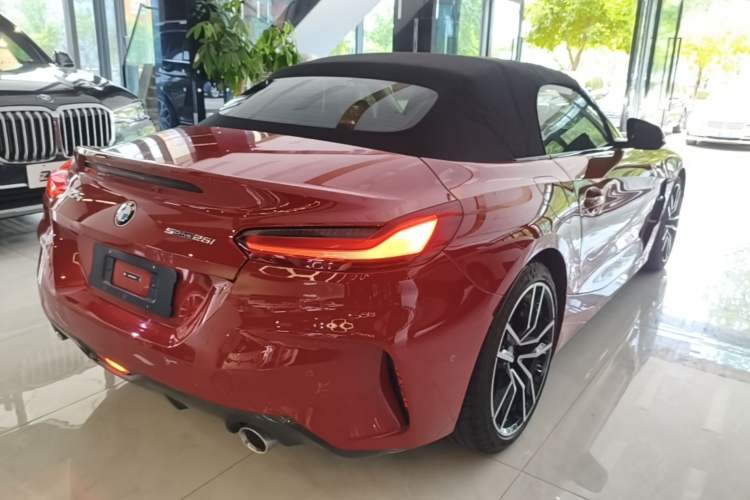 Used BMW Z4 2023 sDrive 25i M Sport Package Rear Right 45 Deg