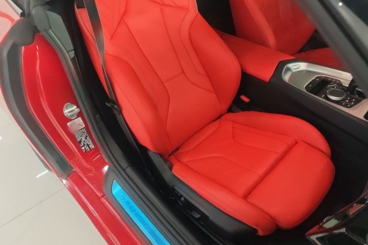 Used BMW Z4 2023 sDrive 25i M Sport Night Edition package Right Front Seat