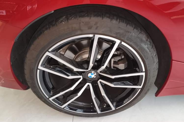 Used BMW Z4 2023 sDrive 25i M Sport Package Right Rear Wheel Hub