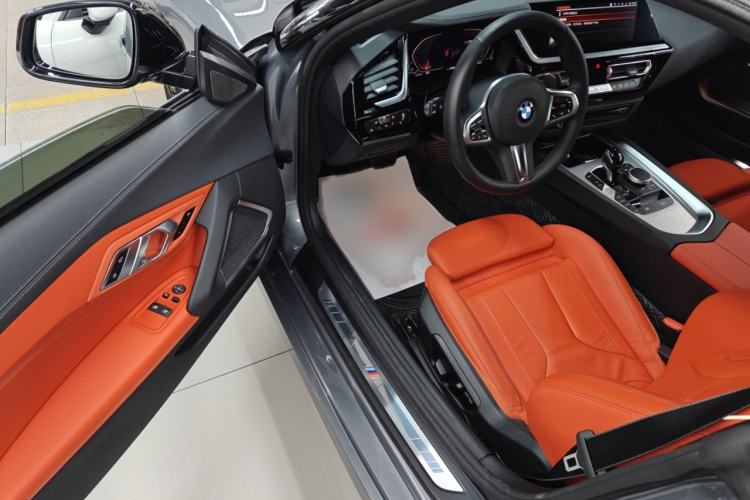 Used BMW Z4 2023 sDrive 25i M Sport Night Edition package Interior 3