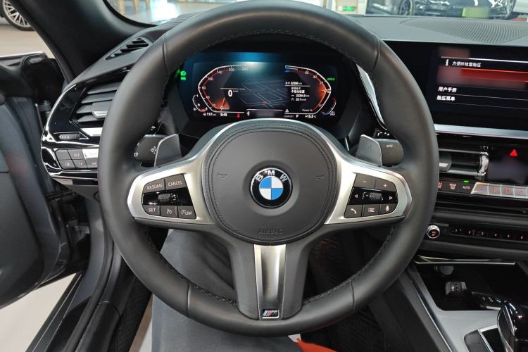 Used BMW Z4 2023 sDrive 25i M Sport Night Edition package Steering Wheel