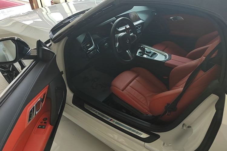 Used BMW Z4 2023 sDrive 25i M Sport Night Edition package Driver Seat