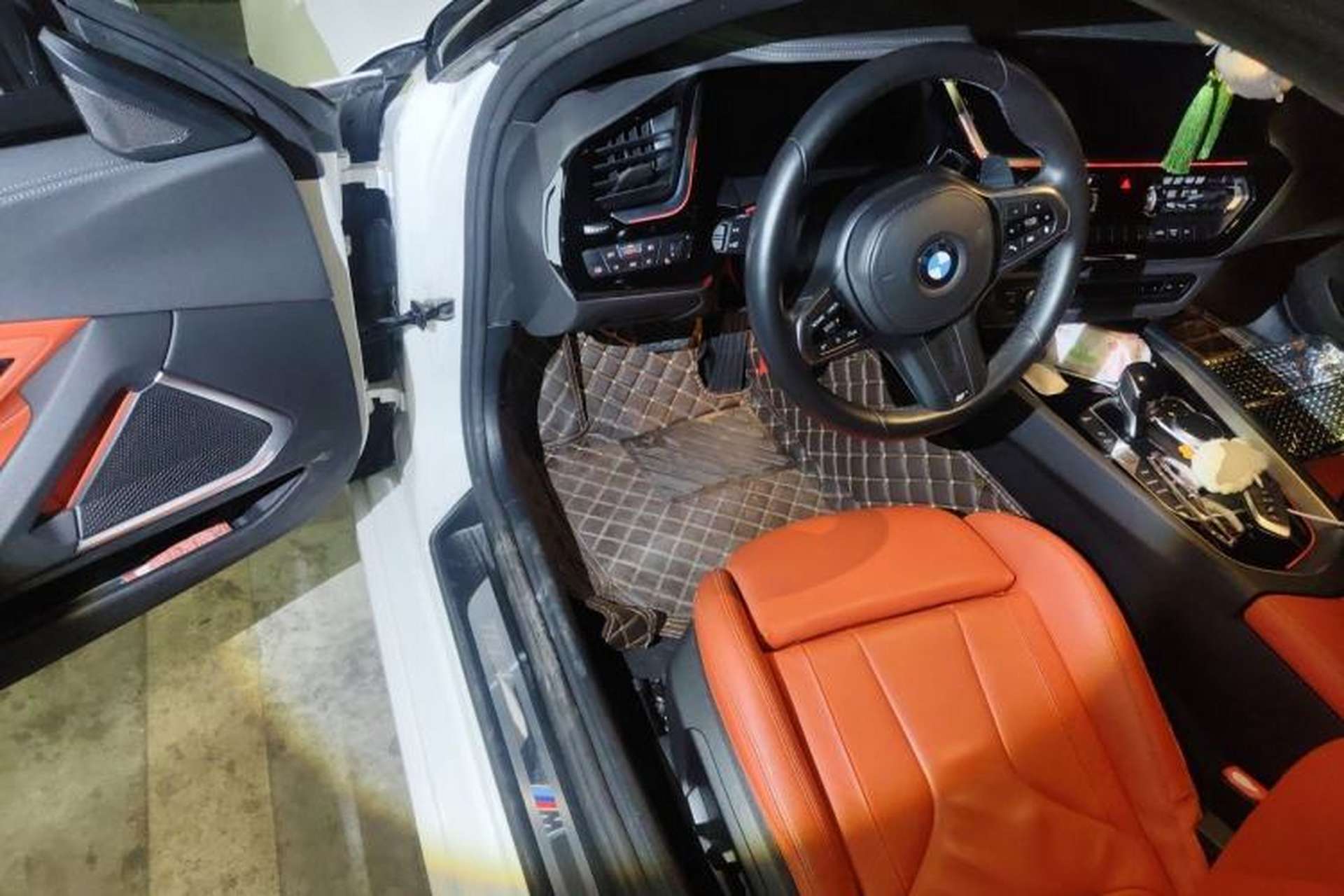 Used BMW Z4 2023 sDrive 25i M Sport Package Driver Seat