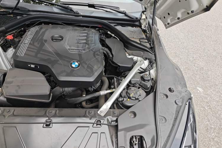 Used BMW Z4 2023 sDrive 25i M Sport Night Edition package Engine Bay Left