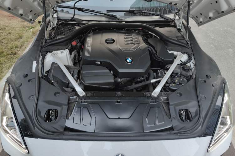 Used BMW Z4 2023 sDrive 25i M Sport Package Engine Bay