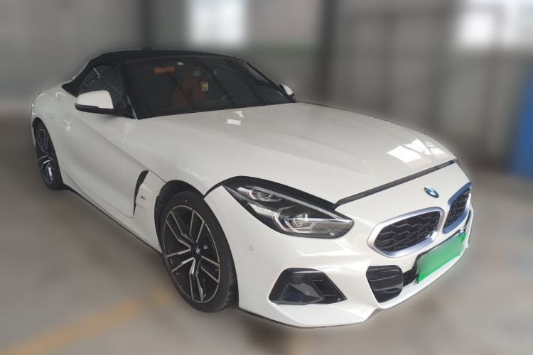 Used BMW Z4 2023 sDrive 25i M Sport Package Front Right 45 Deg