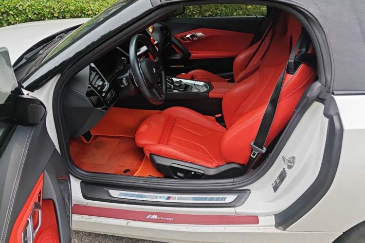 Used BMW Z4 2023 sDrive 25i M Sport Night Edition package Left Rear Seat