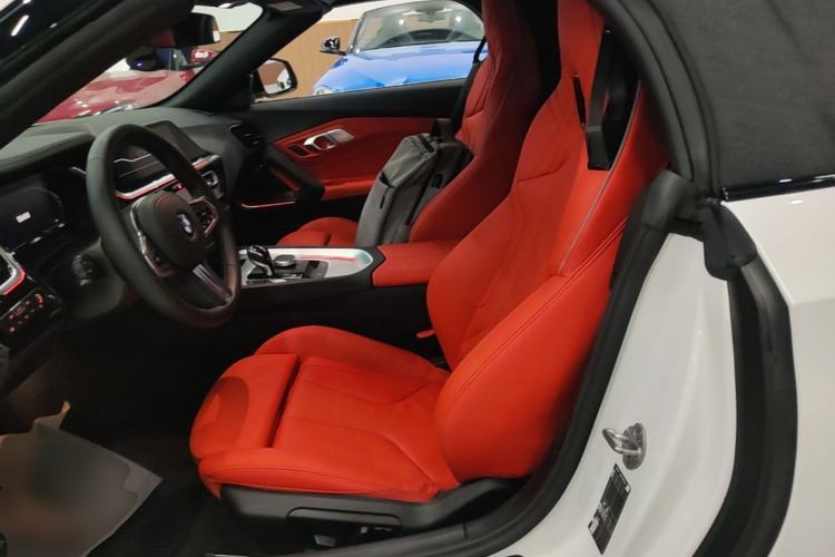 Used BMW Z4 2023 sDrive 25i M Sport Night Edition package Left Rear Seat
